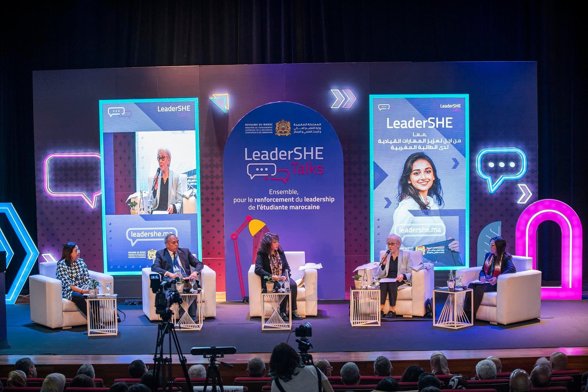 la première rencontre « LeaderSHE Talks » sous le thème "Le rôle du leadership féminin à renforcer la résilience des étudiantes » 