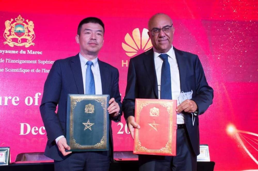 Signature d’une convention de partenariat entre le Ministère et Huawei